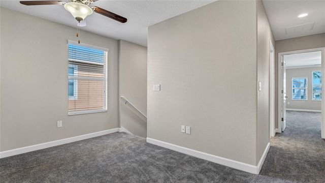 1695 LUDINGTON AVENUE, Wesley Chapel, FL 33543