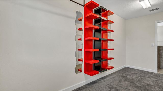 1695 LUDINGTON AVENUE, Wesley Chapel, FL 33543