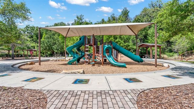 1695 LUDINGTON AVENUE, Wesley Chapel, FL 33543