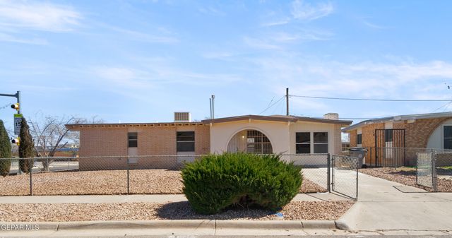 10466 TRIUMPH Drive, El Paso, TX 79924