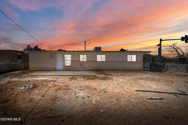 10466 TRIUMPH Drive, El Paso, TX 79924