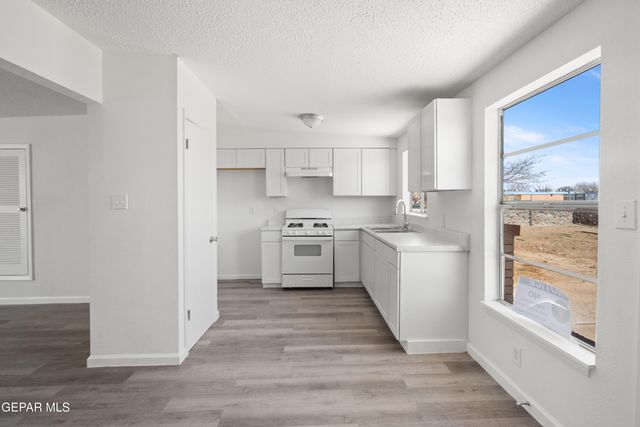 10466 TRIUMPH Drive, El Paso, TX 79924