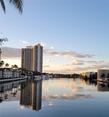 18151 NE 31st Ct 217, Aventura, FL 33160
