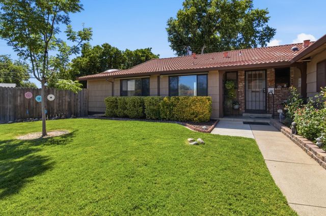 2212 Alegre Ct, Rancho Cordova, CA 95670