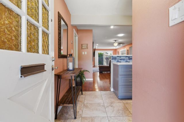 2212 Alegre Ct, Rancho Cordova, CA 95670