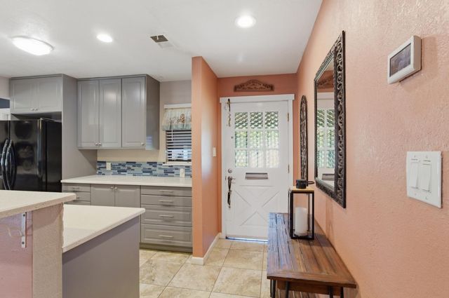 2212 Alegre Ct, Rancho Cordova, CA 95670