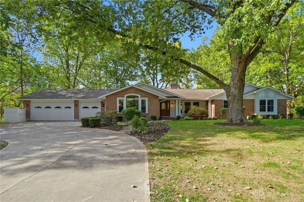 72 N Childrens Home Road, Troy, OH 45373