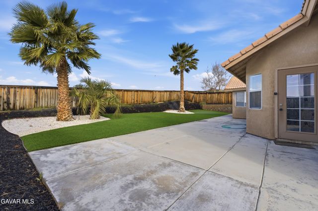 3525 Gold Stone Lane, Rosamond, CA 93560