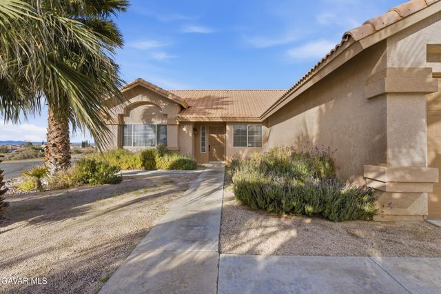 3525 Gold Stone Lane, Rosamond, CA 93560