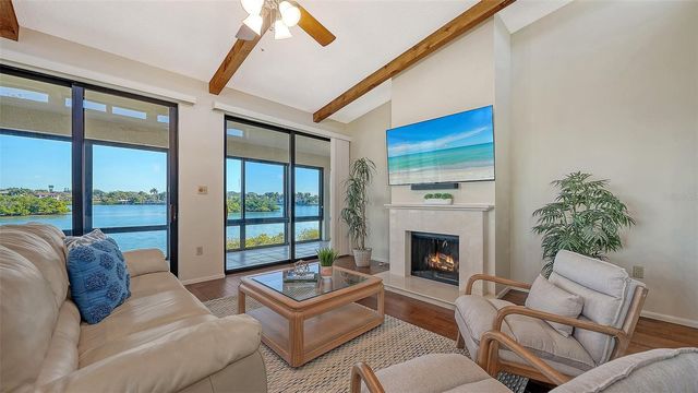 6275 MIDNIGHT PASS ROAD 6275, Sarasota, FL 34242