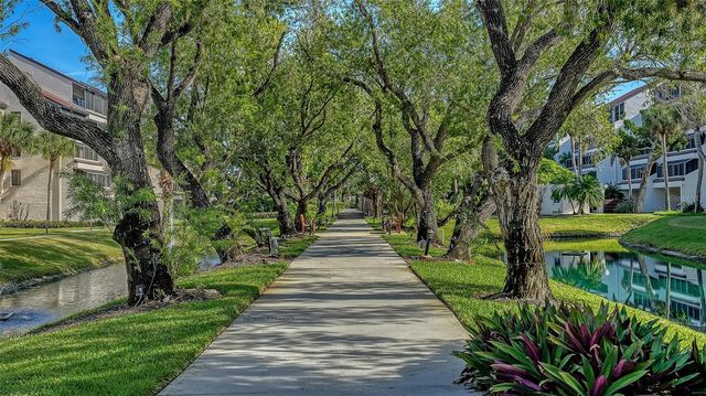 6275 MIDNIGHT PASS ROAD 6275, Sarasota, FL 34242