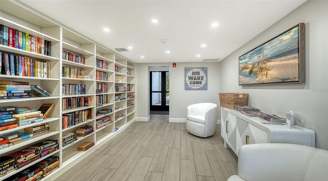 6275 MIDNIGHT PASS ROAD 6275, Sarasota, FL 34242