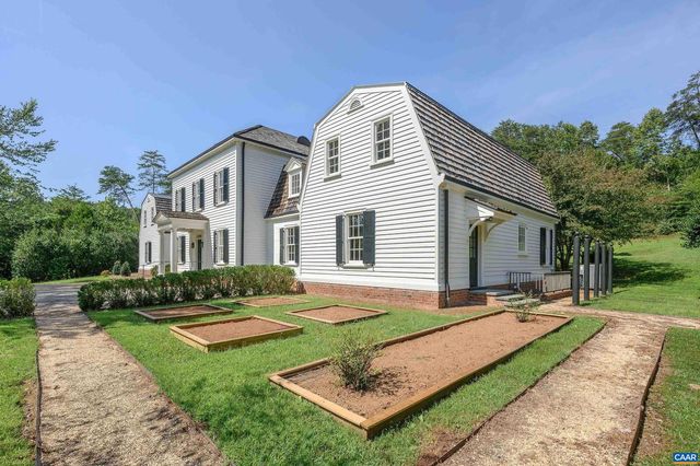2621 COOPERS LN, Charlottesville, VA 22902