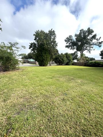 402 Wilson Ave, Houma, LA 70364