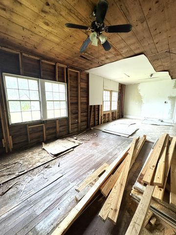 402 Wilson Ave, Houma, LA 70364