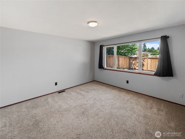 34203 44th Avenue S, Auburn, WA 98001