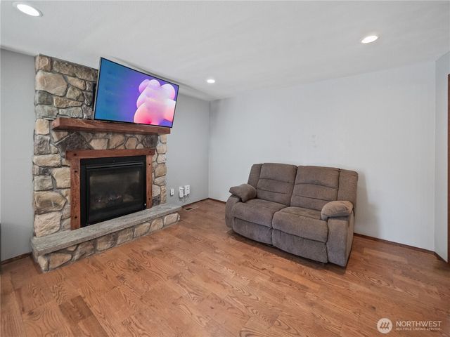 34203 44th Avenue S, Auburn, WA 98001
