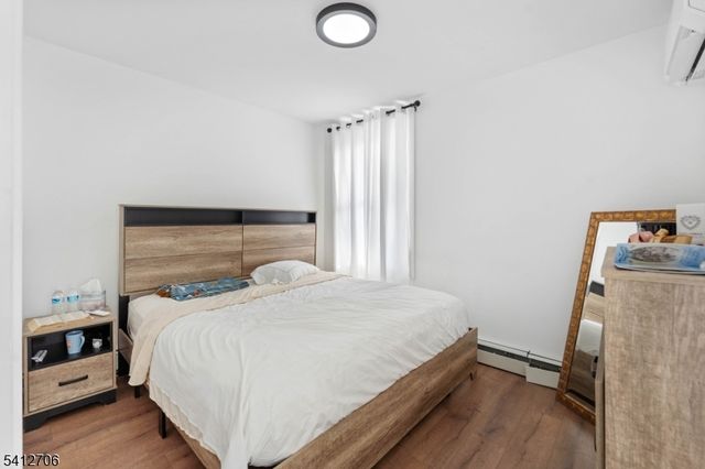 123 Jacques St, Elizabeth City, NJ 07201