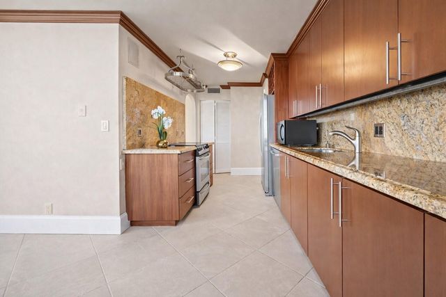 936 Intracoastal Drive 19F, Fort Lauderdale, FL 33304