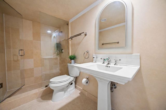 936 Intracoastal Drive 19F, Fort Lauderdale, FL 33304