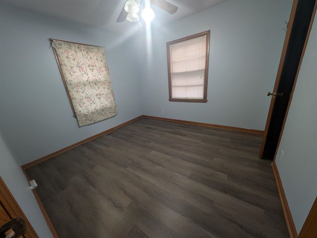 2204 S Bennett St, Wichita, KS 67213