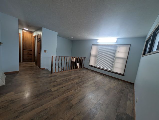 2204 S Bennett St, Wichita, KS 67213