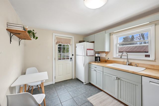 24 Edward Street, St. Albans City, VT 05478
