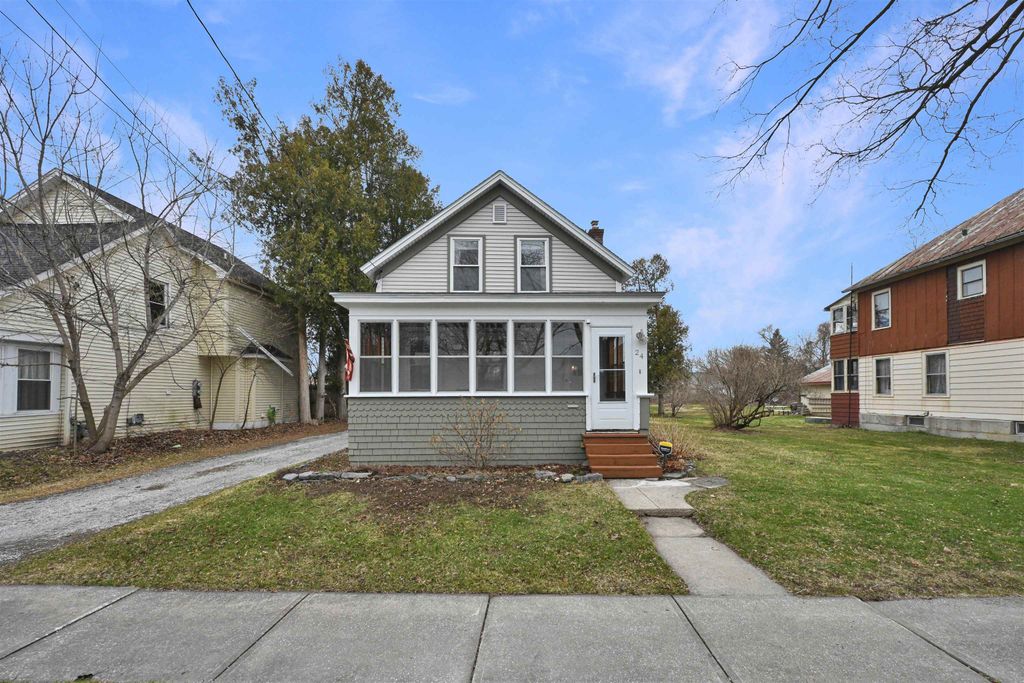 24 Edward Street, St. Albans City, VT 05478