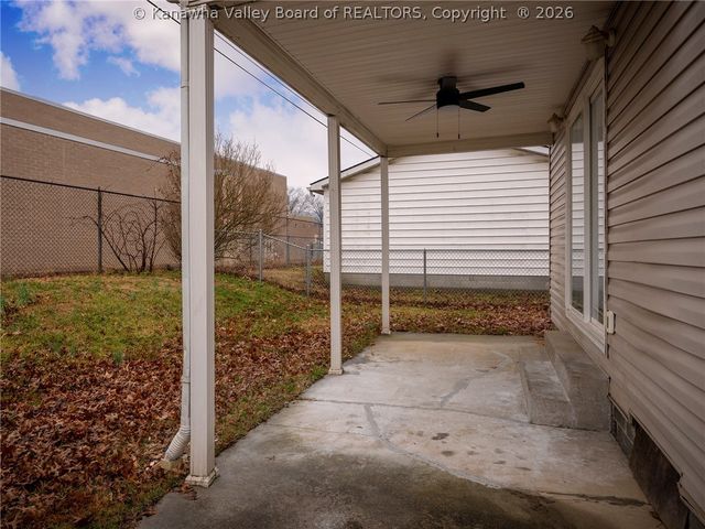 628 Carroll Street, St Albans, WV 25177