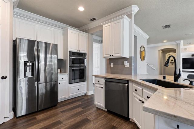 5209 Brookfield Cir, Rocklin, CA 95677