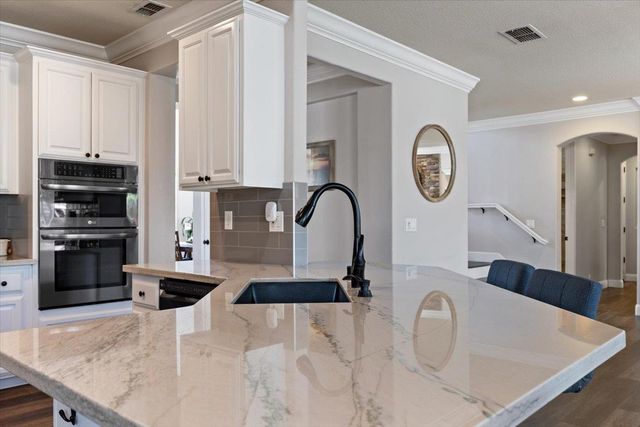 5209 Brookfield Cir, Rocklin, CA 95677