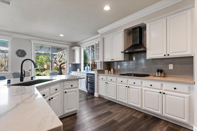 5209 Brookfield Cir, Rocklin, CA 95677
