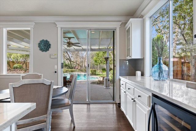 5209 Brookfield Cir, Rocklin, CA 95677