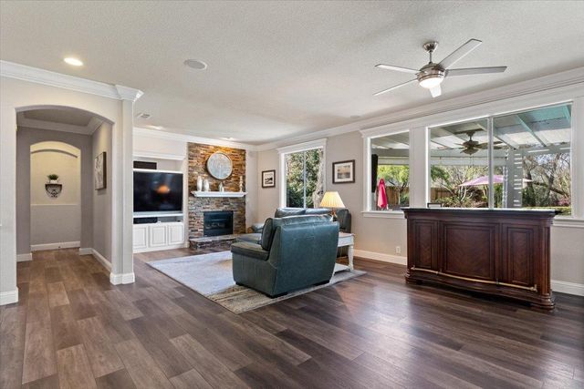 5209 Brookfield Cir, Rocklin, CA 95677