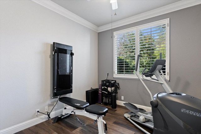 5209 Brookfield Cir, Rocklin, CA 95677