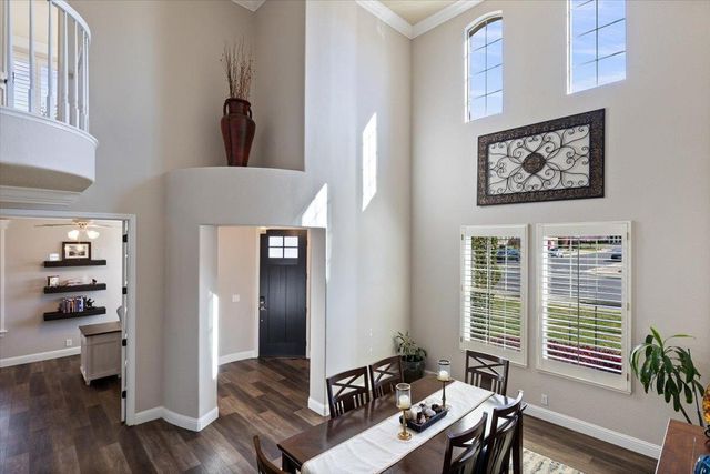 5209 Brookfield Cir, Rocklin, CA 95677