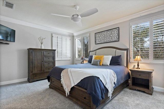 5209 Brookfield Cir, Rocklin, CA 95677