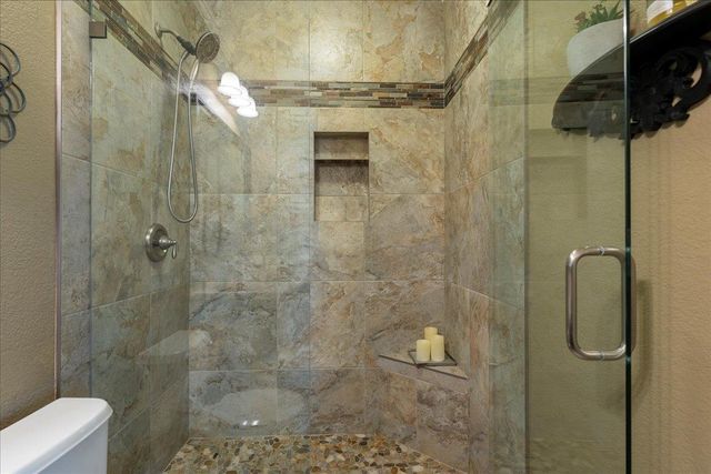 5209 Brookfield Cir, Rocklin, CA 95677