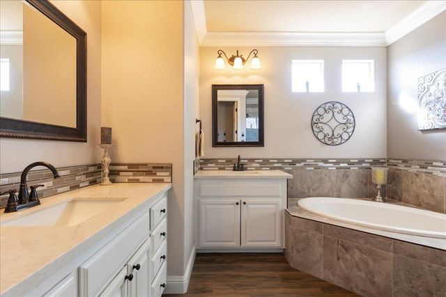 5209 Brookfield Cir, Rocklin, CA 95677