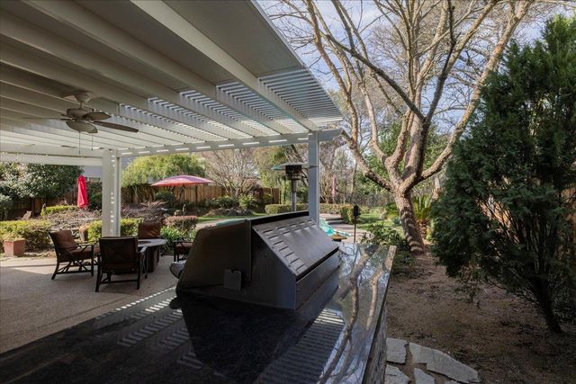 5209 Brookfield Cir, Rocklin, CA 95677