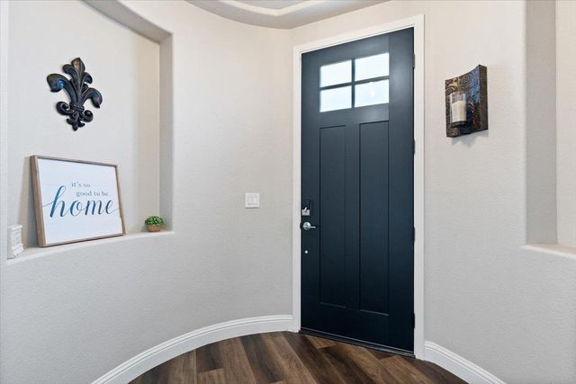 5209 Brookfield Cir, Rocklin, CA 95677