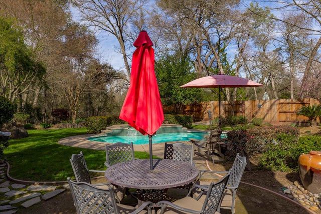 5209 Brookfield Cir, Rocklin, CA 95677