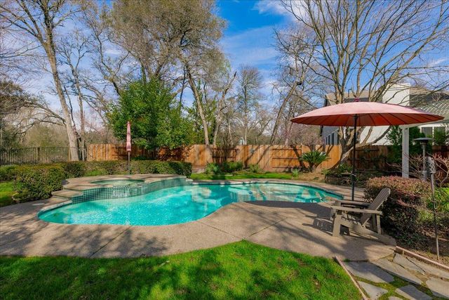 5209 Brookfield Cir, Rocklin, CA 95677