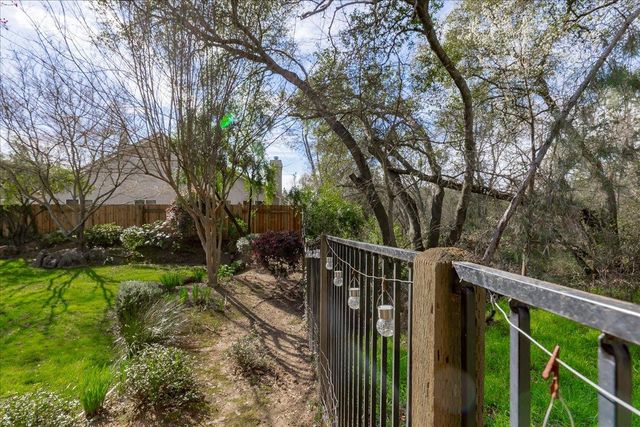 5209 Brookfield Cir, Rocklin, CA 95677