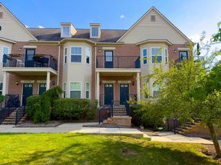 25552 Portico Lane, Novi City, MI 48375