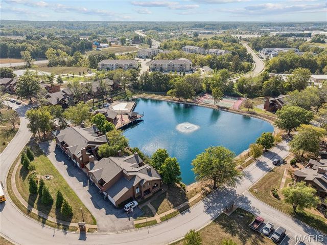 325 Kipling Way D, Weldon Spring, MO 63304