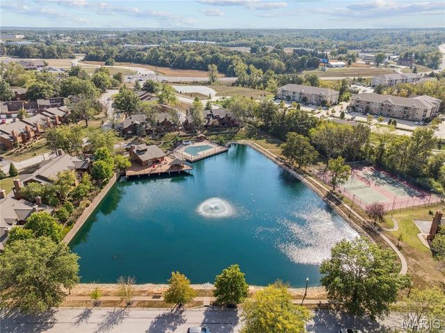 325 Kipling Way D, Weldon Spring, MO 63304