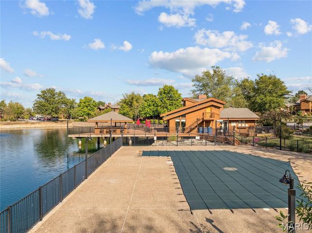 325 Kipling Way D, Weldon Spring, MO 63304