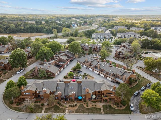 325 Kipling Way D, Weldon Spring, MO 63304