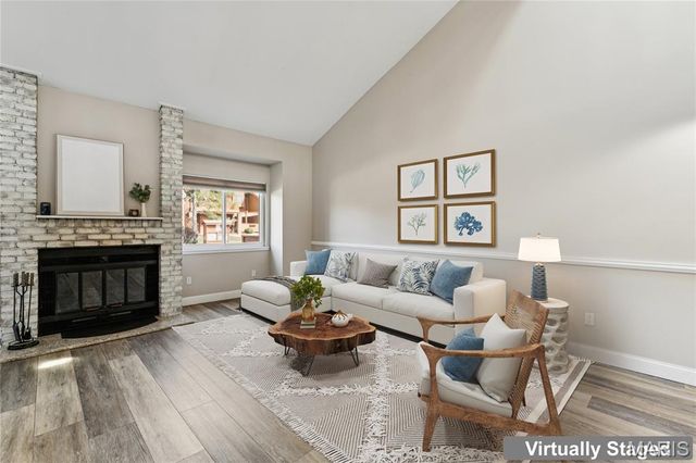 325 Kipling Way D, Weldon Spring, MO 63304